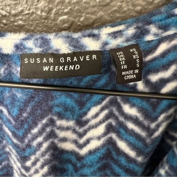 Susan Graver Weekend Printed Polar Fleece Hooded Cardigan in Blue | size XS - Picture 5 of 8